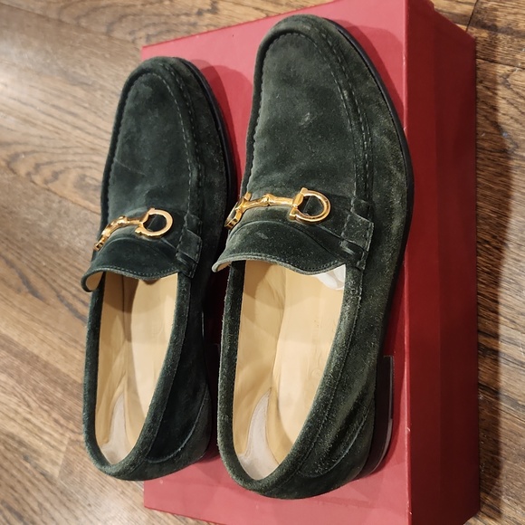 Ferragamo Suede Green Gold logo Loafers - Picture 4 of 6